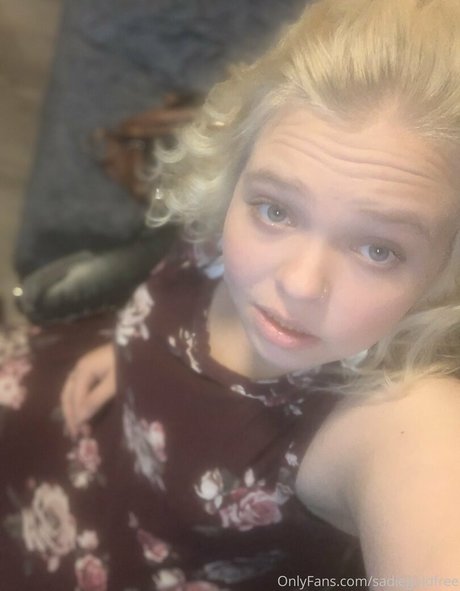 Nøgent lækket OnlyFans-billede af Sadiegoldfree