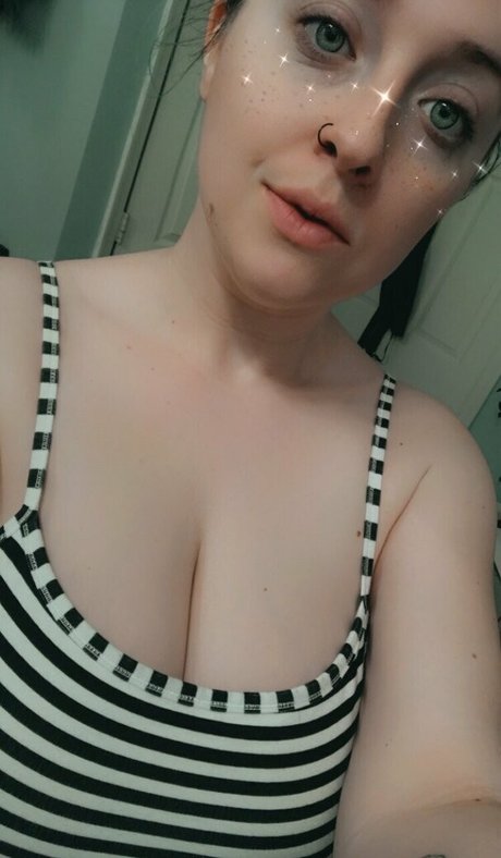 Naken lekkede OnlyFans-bilde av Tarrasagee
