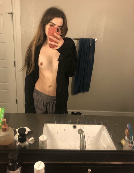 Nahá fotka uniklých OnlyFans od Marvelousmsmadi
