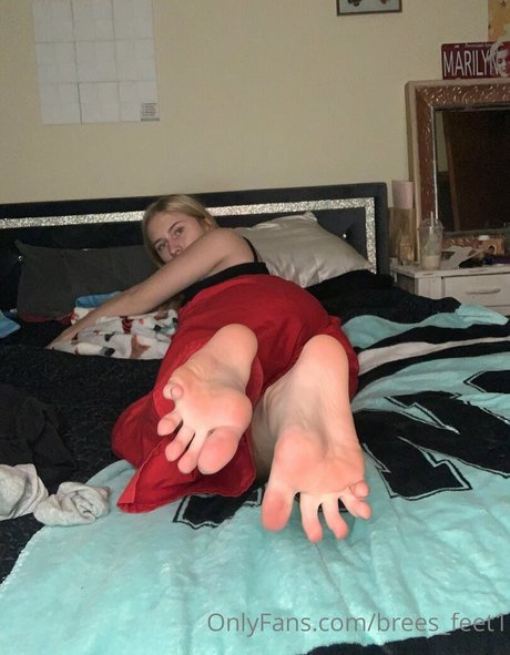 Breesfeet1