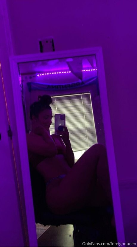 Photo nue de fuite OnlyFans de Foreignqueen