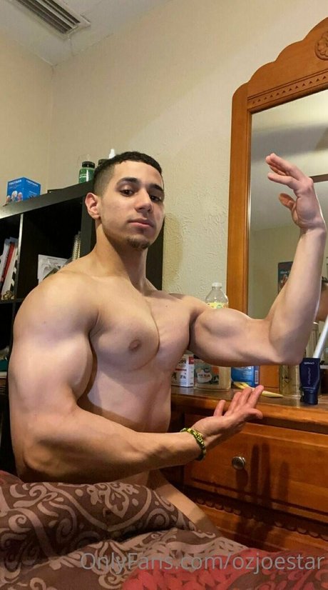 Nahá fotka uniklých OnlyFans od Ozjoestar