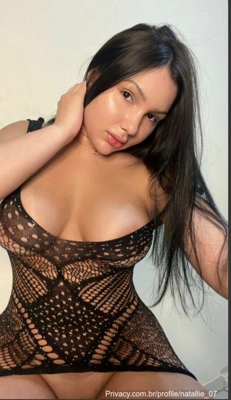 Naken lekkede OnlyFans-bilde av Carolina Belli