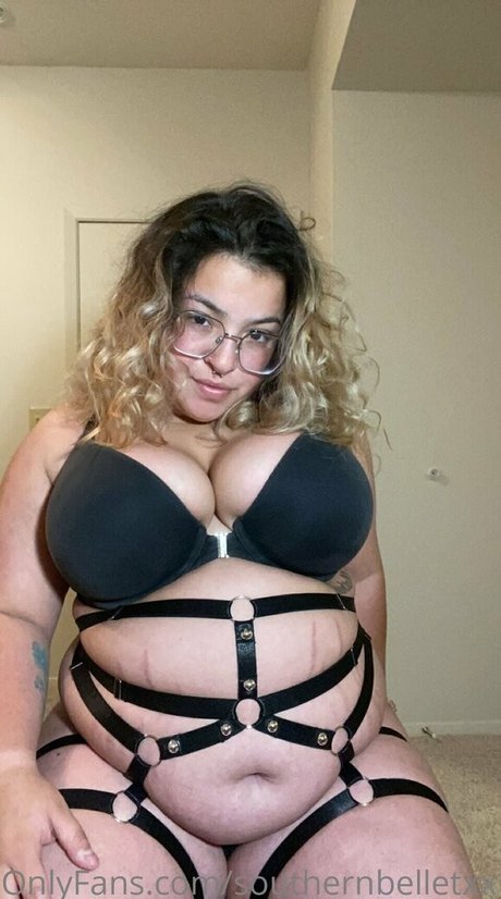 Naakte gelekte OnlyFans-foto van Southernbelletxx