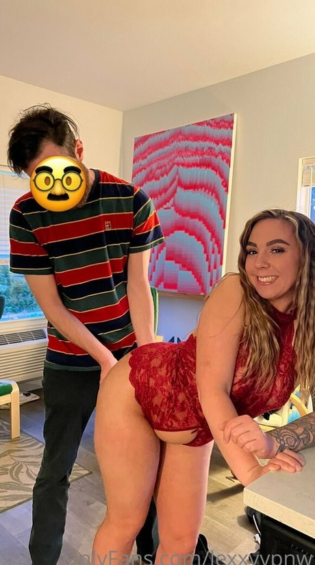 Nahá fotka uniklých OnlyFans od Lexxyypnw