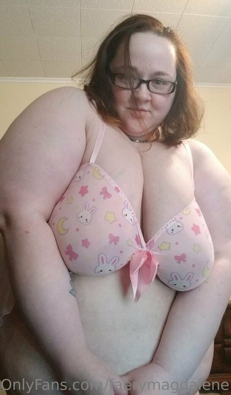 Foto nua vazada do OnlyFans de Faerymagdalene