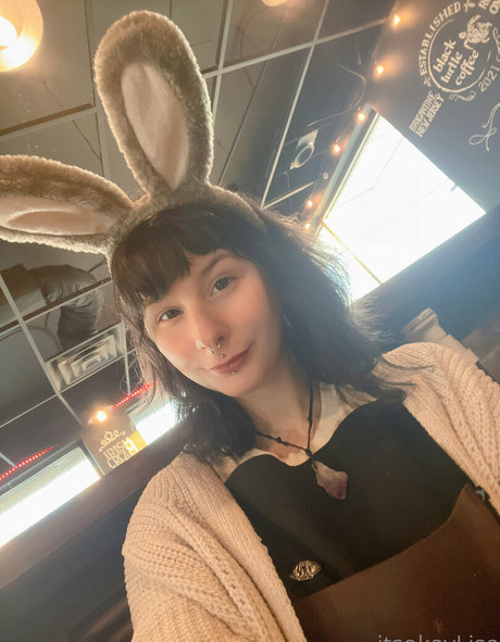 Lisasayshello