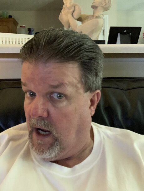 Foto nua vazada do OnlyFans de Scott Jones