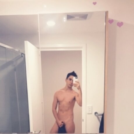 Foto nua vazada do OnlyFans de Chris Lavigne