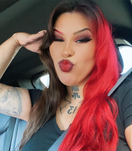 Naken lekkede OnlyFans-bilde av Foreignbaeoffical