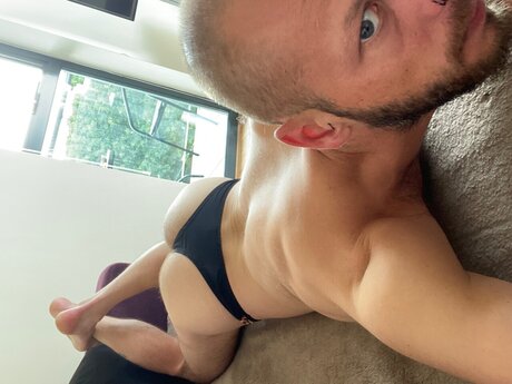 Naken läckt OnlyFans-bild av Ivan