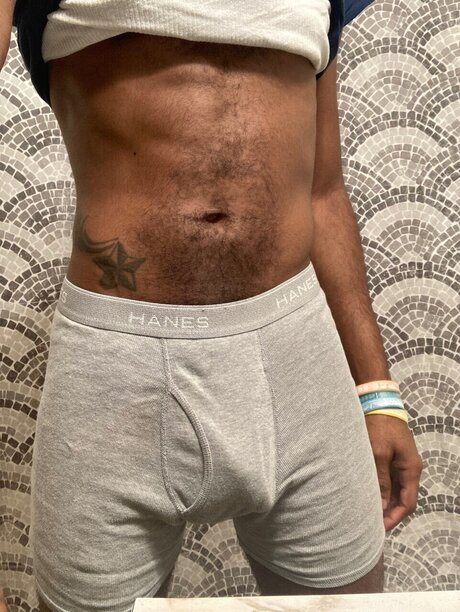 Обнаженная фотография утечки OnlyFans от Keondrae Lavell