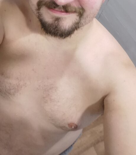 Naken lekkede OnlyFans-bilde av Jusilius
