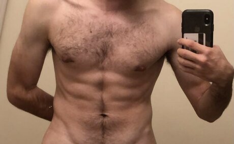Alasti lekkinud OnlyFans-i pilt Thelionxxx