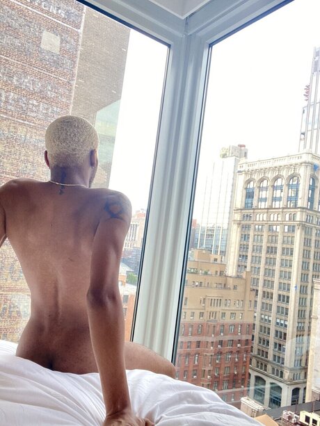 Naken läckt OnlyFans-bild av Goldenslice