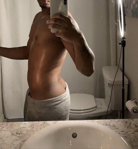 Nacktes geleaktes OnlyFans-Foto von Bryson Brazil
