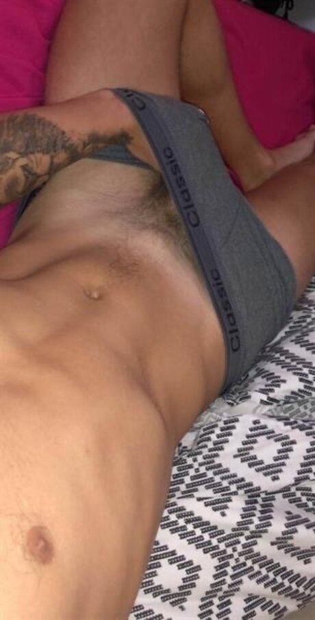 U8082231 OnlyFansリークヌード写真