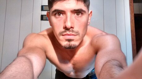 Alaston vuotanut OnlyFans-kuva U8174991