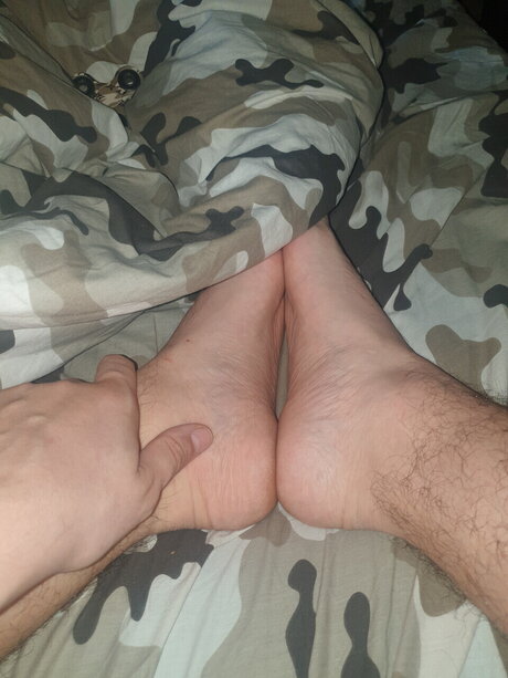 Naken läckt OnlyFans-bild av Not So Lonely Feet
