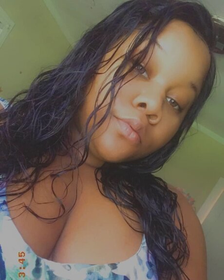Обнаженная фотография утечки OnlyFans от Kirababy18