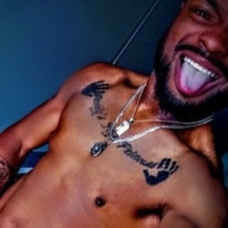 Naken lekkede OnlyFans-bilde av Smoothrozay700