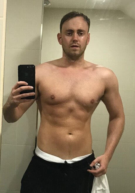 Nacktes geleaktes OnlyFans-Foto von Alex