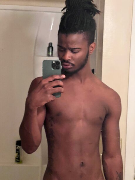 Nahá fotka uniklých OnlyFans od Big Fella