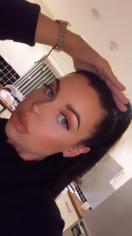 Naken läckt OnlyFans-bild av Mamamiax