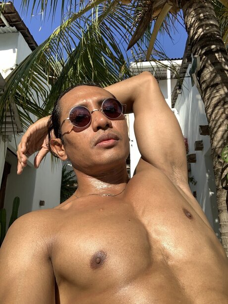 Tanboy OnlyFansリークヌード写真