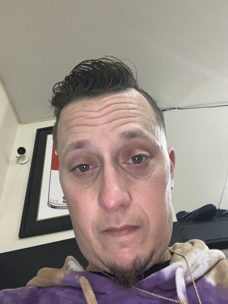 Naakte gelekte OnlyFans-foto van Chad