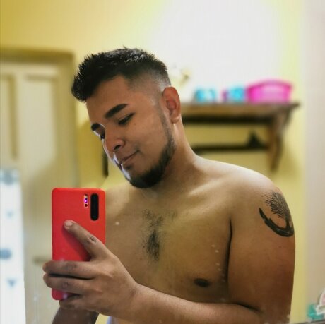 Alasti lekkinud OnlyFans-i pilt Chaparrito Nalgon