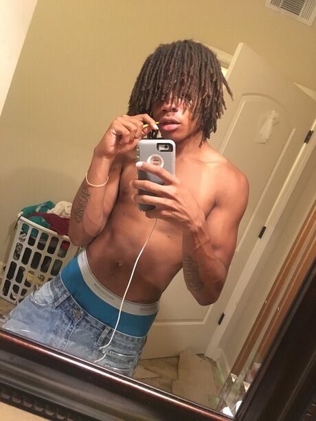 Foto di nudo di fuga di OnlyFans di Jayygotfans187