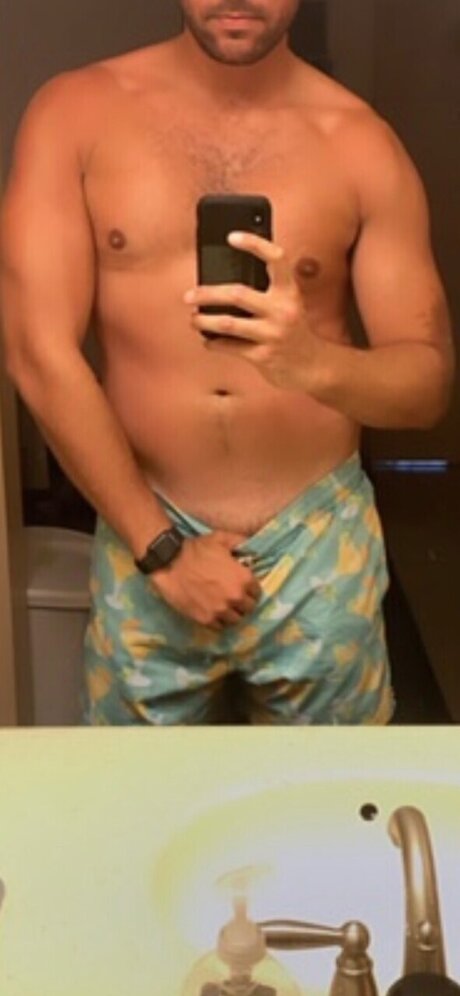 Nacktes geleaktes OnlyFans-Foto von Legend