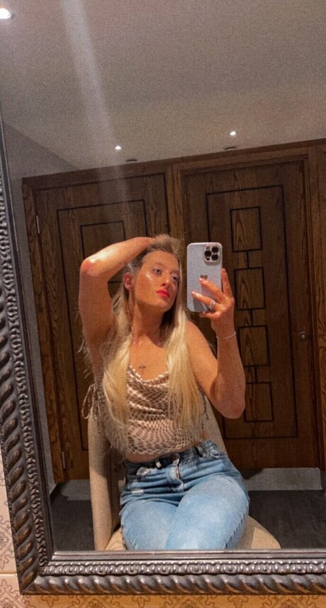 Naken läckt OnlyFans-bild av Steph