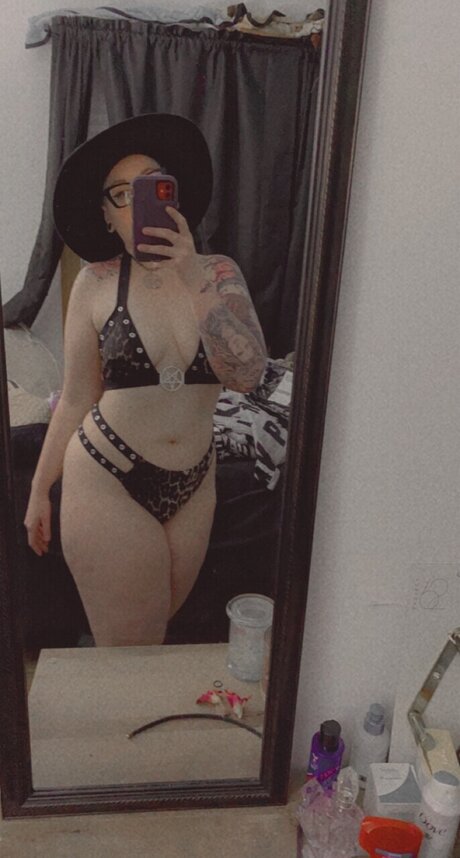 Nacktes geleaktes OnlyFans-Foto von Dummithiqbish94