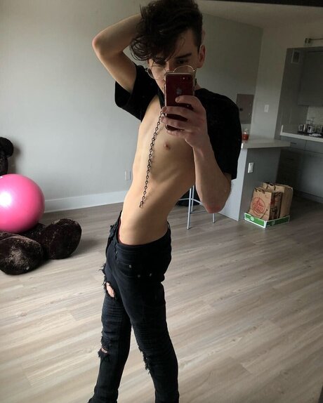 Обнаженная фотография утечки OnlyFans от Andre Dimatteo