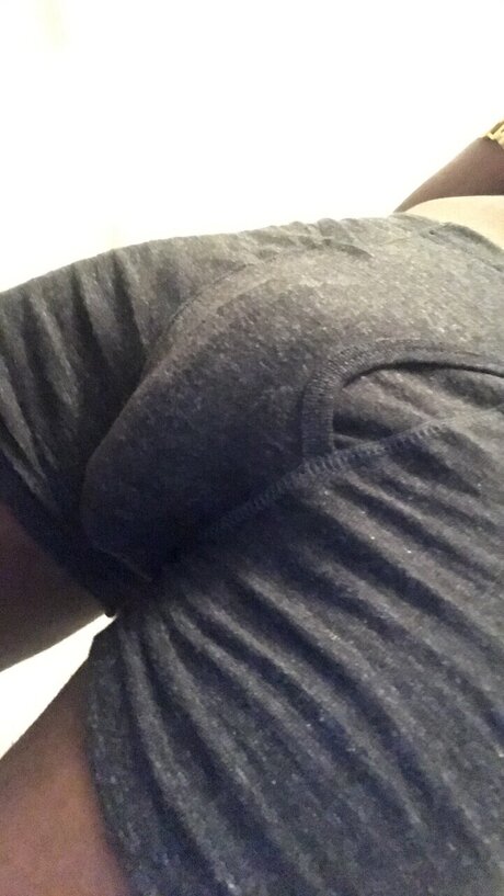 Обнаженная фотография утечки OnlyFans от Kourvoisier