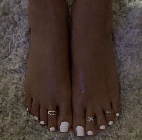 Nahá fotka uniklých OnlyFans od Big Dick Sexi Feet