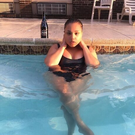 Naakte gelekte OnlyFans-foto van Ashfuvkunglee  