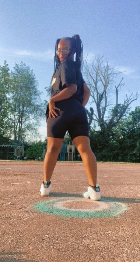 Naakte gelekte OnlyFans-foto van Bgbeauty