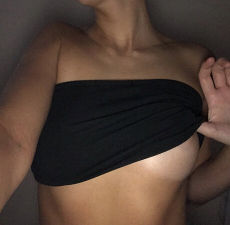 Naken läckt OnlyFans-bild av Kinkykitty