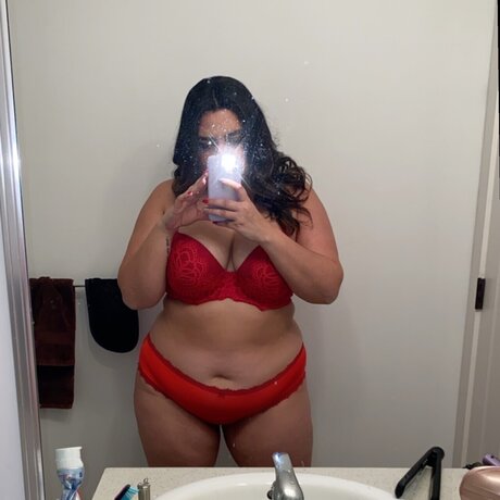 Nahá fotka uniklých OnlyFans od Nikkixox