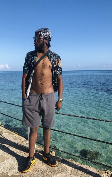 Foto desnuda filtrada de OnlyFans de Mike