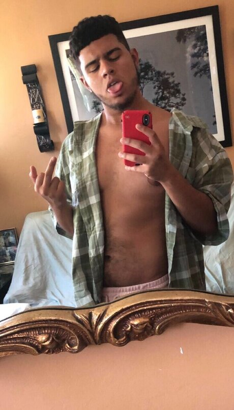 Theelandlordsson OnlyFans