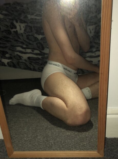 Alasti lekkinud OnlyFans-i pilt Jamesc