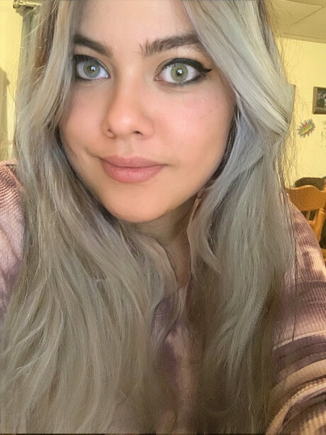 Naken läckt OnlyFans-bild av Toestoshow