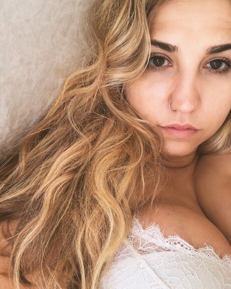 Photo nue de fuite OnlyFans de Willow