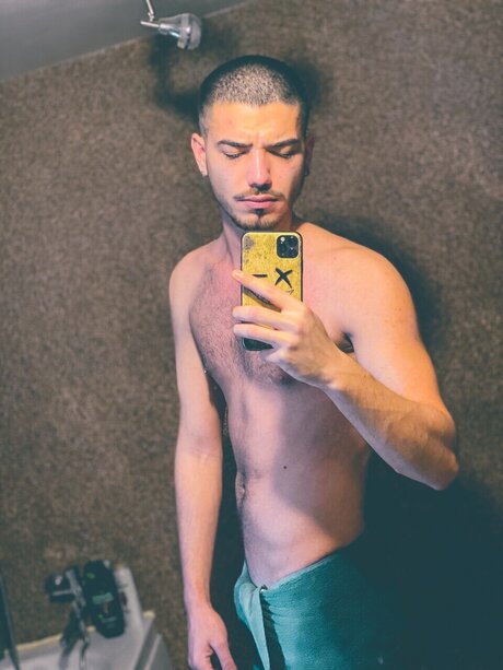 Foto di nudo di fuga di OnlyFans di Joaquin