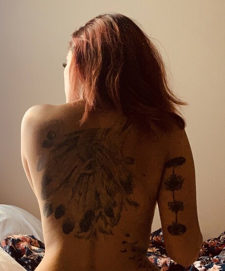 Naken läckt OnlyFans-bild av Wonderland