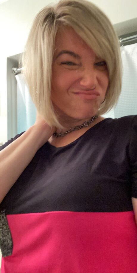 Naken läckt OnlyFans-bild av Sami